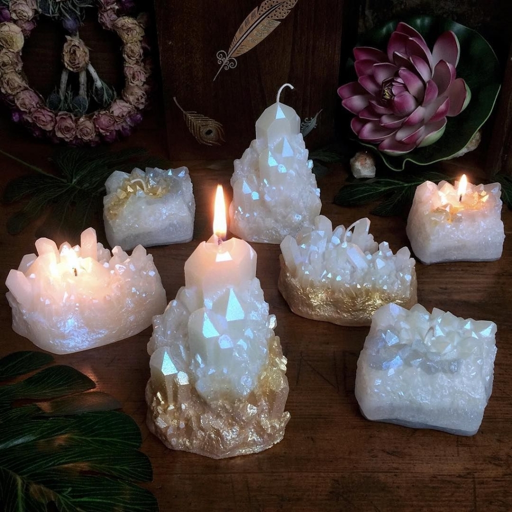 EXCLUSIVE GOLD DIPPED Aura Quartz - Gold / White - Picture 2 of 2